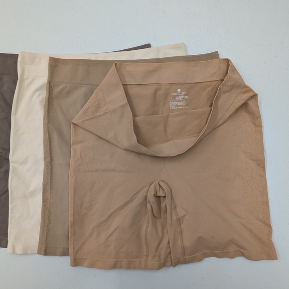 Breezies Seamless Shaping Shorts Trio in Chocolate, Cream, and Taupe - Picture 4 of 4